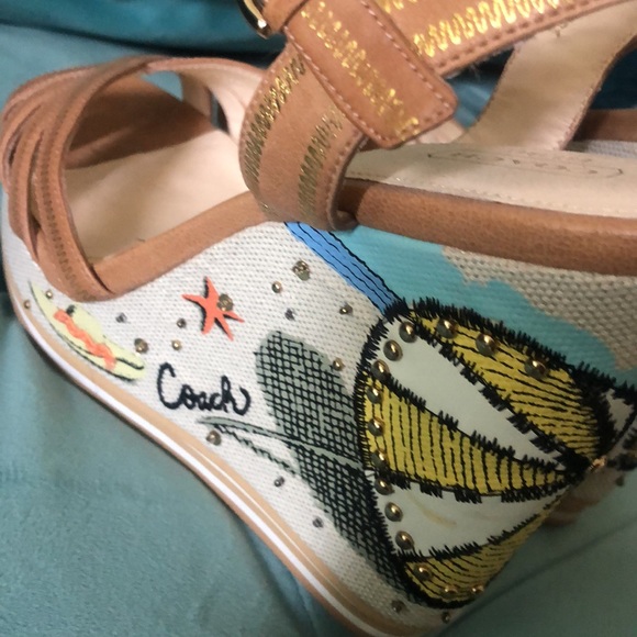 COACH Tan “Beach Scene” Wedge Sandals-9.5 - Picture 12 of 14